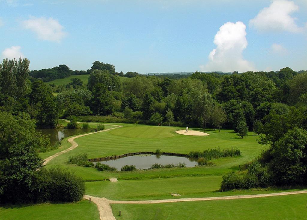 Abbey Hotel Golf&Spa Redditch Exterior foto