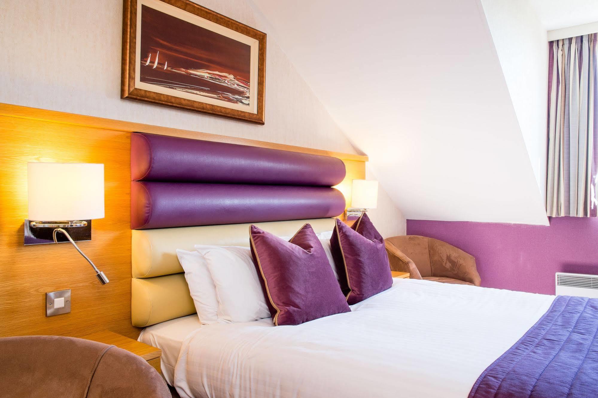 Abbey Hotel Golf&Spa Redditch Exterior foto